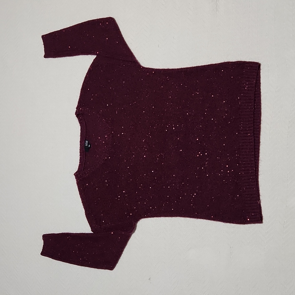 A.N.A SWEATER SIZE XL. SEQUIN SWEATER. COLOR WINE.